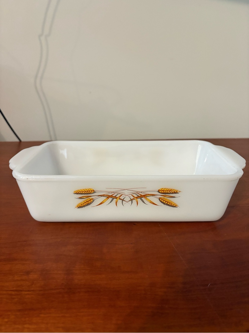 Fire-King Golden Wheat Vintage Milk Glass 10x7 Baking Dish USA